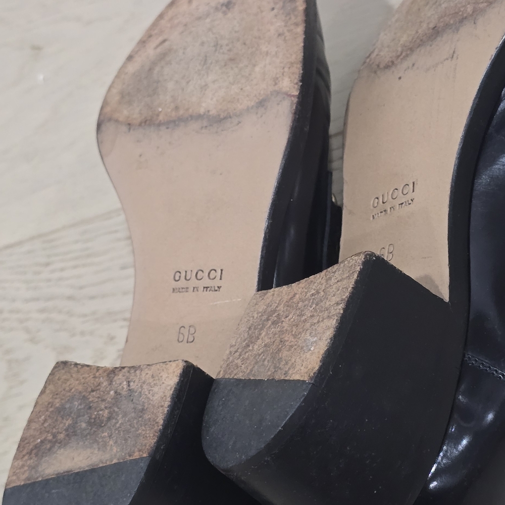 Gucci Black Patent Leather Loafers with Gold Horsebit - Picture 8 of 9